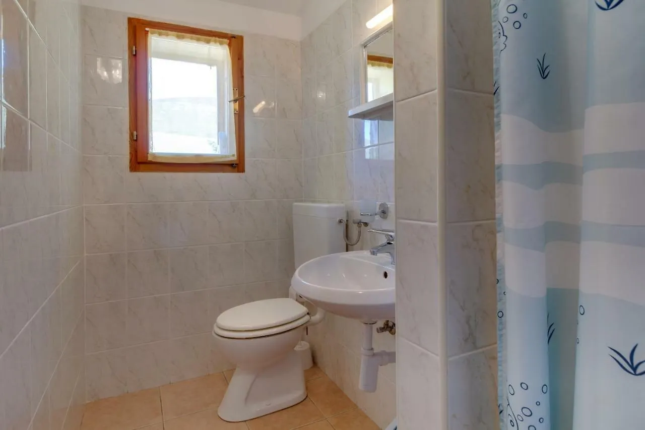 Anka Hotel Nerezine Guest house