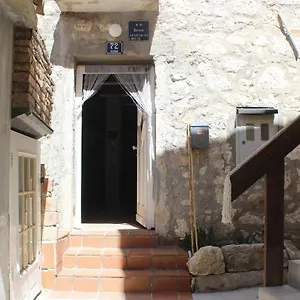krevet i doručak Heat, Susak