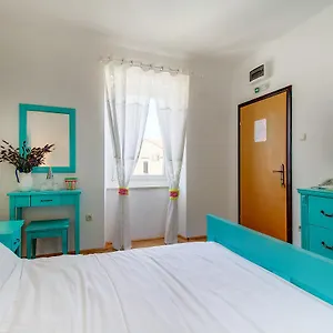 Hotel Sansegus, Susak